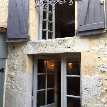 Logisdartiste * Issigeac